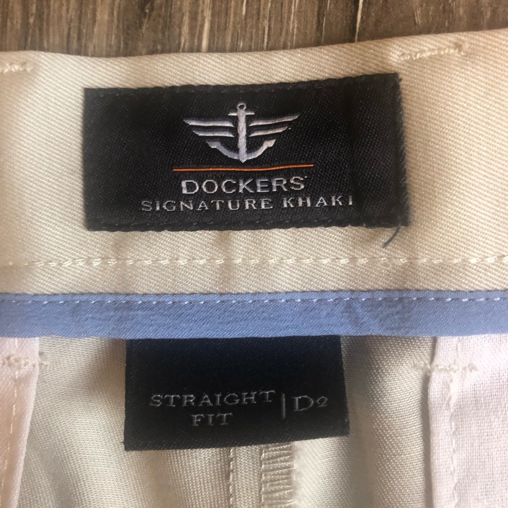 Men’s Docker brand dress slacks. Sz: 34x32. - Picture 4 of 5